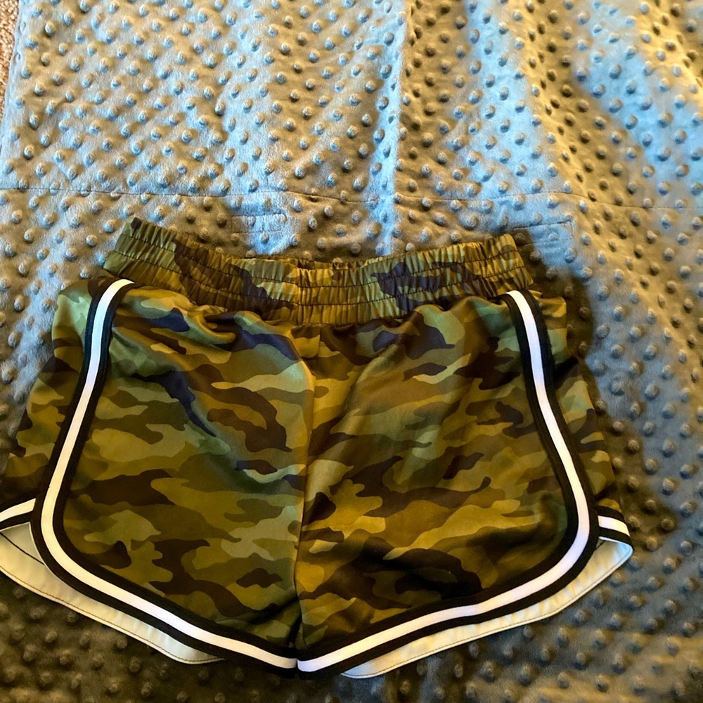 Camo athletic shorts